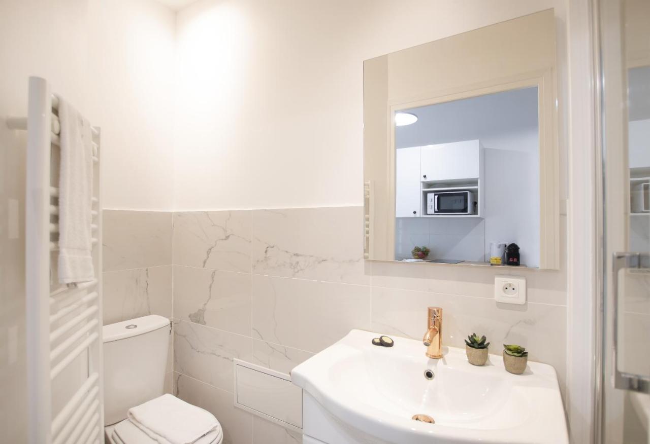 Great Studio Near The Eiffel Tower Paris Exterior photo