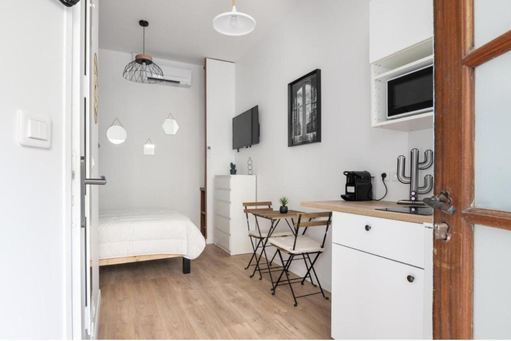 Great Studio Near The Eiffel Tower Paris Exterior photo